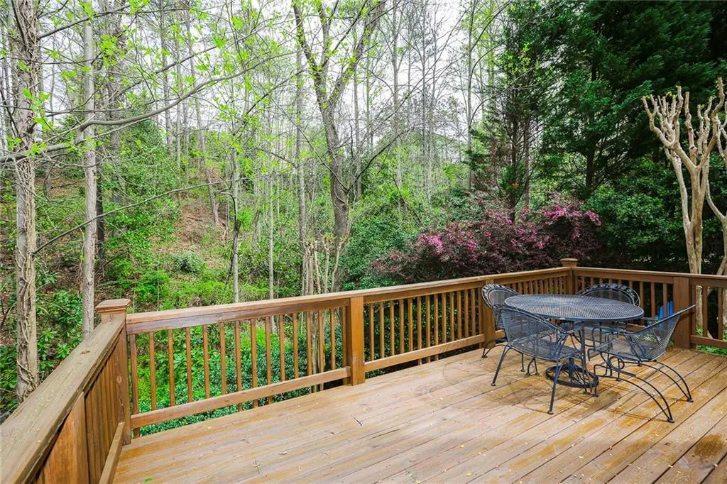 700 Lake Summit Drive, Atlanta, Georgia 30342, 6 Bedrooms Bedrooms, ,5 BathroomsBathrooms,Residential,Sold,700 Lake Summit Drive,5989066