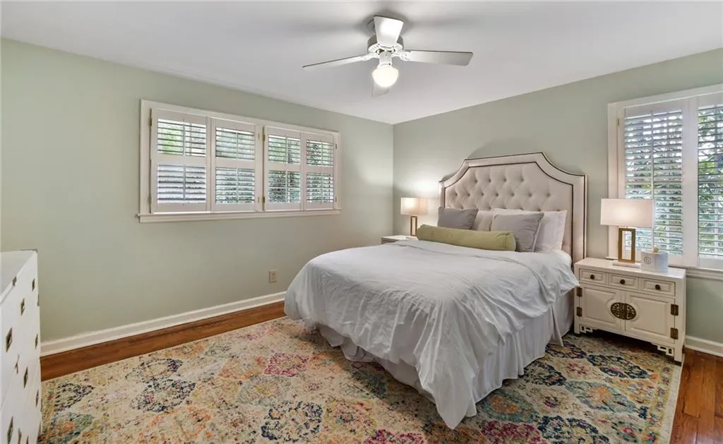 800 Starlight Drive, Atlanta, Georgia 30342, 4 Bedrooms Bedrooms, ,3 BathroomsBathrooms,Residential,Sold,800 Starlight Drive,6850433