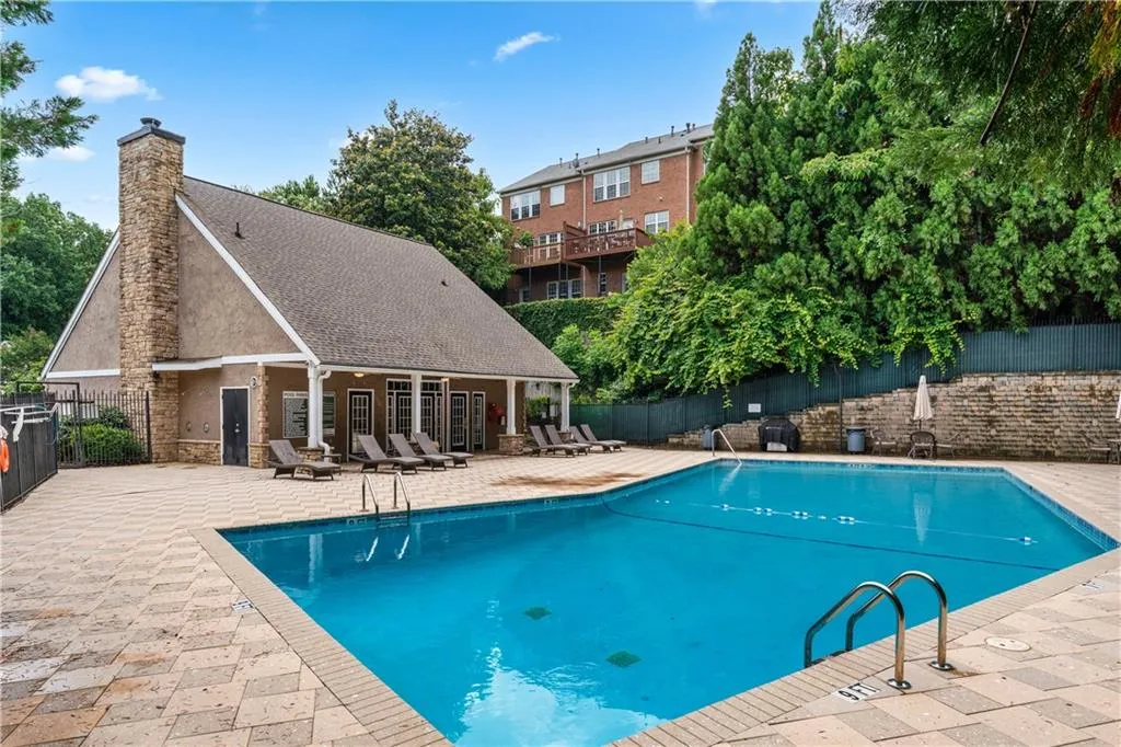 3115 Seven Pines Court Unit 308, Atlanta, Georgia 30339, 2 Bedrooms Bedrooms, ,1 BathroomBathrooms,Residential,For Sale,3115 Seven Pines Court Unit 308,7601886