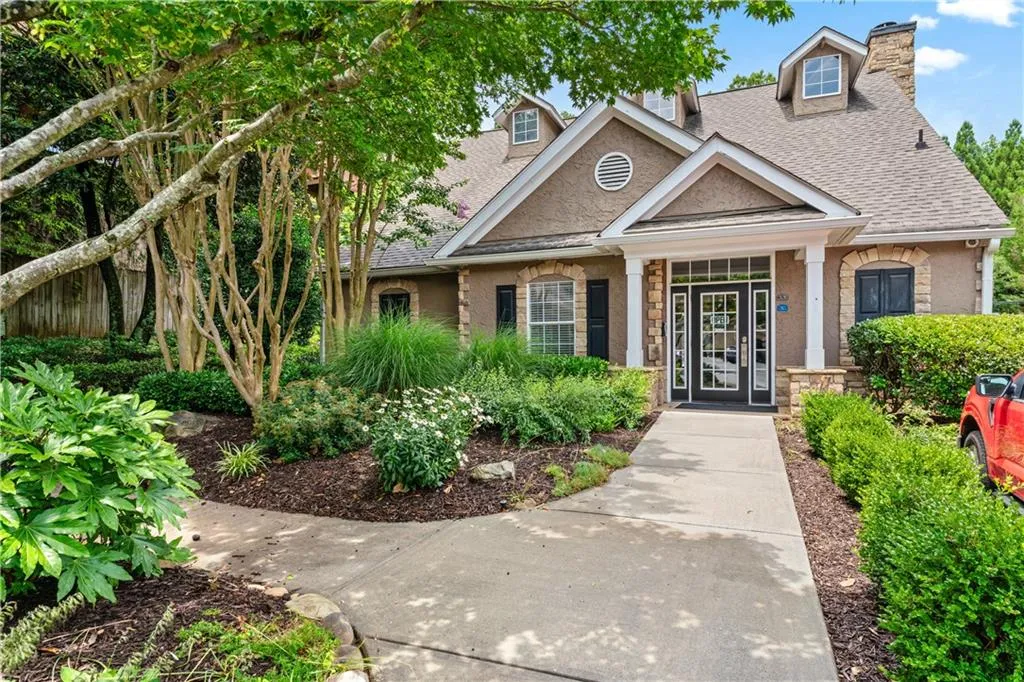 3115 Seven Pines Court Unit 308, Atlanta, Georgia 30339, 2 Bedrooms Bedrooms, ,1 BathroomBathrooms,Residential,For Sale,3115 Seven Pines Court Unit 308,7601886