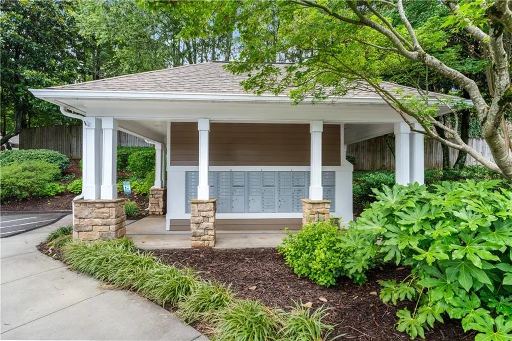 3115 Seven Pines Court Unit 308, Atlanta, Georgia 30339, 2 Bedrooms Bedrooms, ,1 BathroomBathrooms,Residential,For Sale,3115 Seven Pines Court Unit 308,7601886