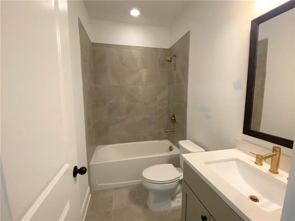 6638 Sterling Drive Unit 676, Sandy Springs, Georgia 30328, 3 Bedrooms Bedrooms, ,3 BathroomsBathrooms,Residential,Sold,6638 Sterling Drive Unit 676,6897264
