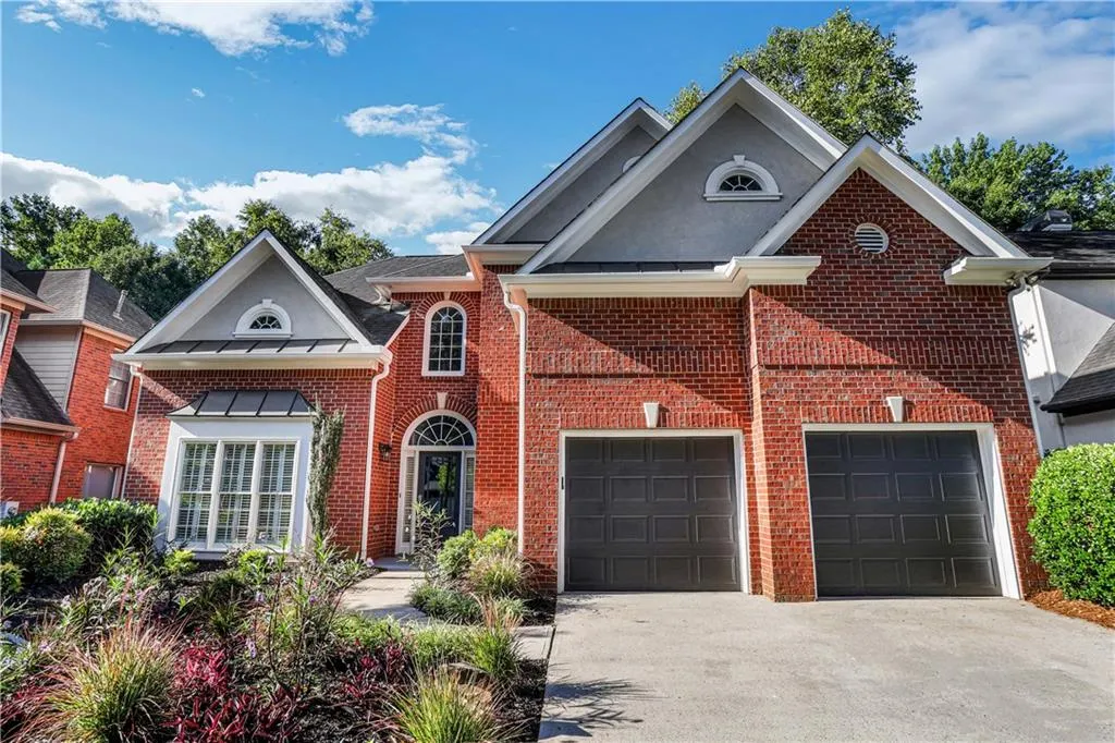 990 Lancaster Walk, Sandy Springs, Georgia 30328, 4 Bedrooms Bedrooms, ,3 BathroomsBathrooms,Residential,Sold,990 Lancaster Walk,7082727