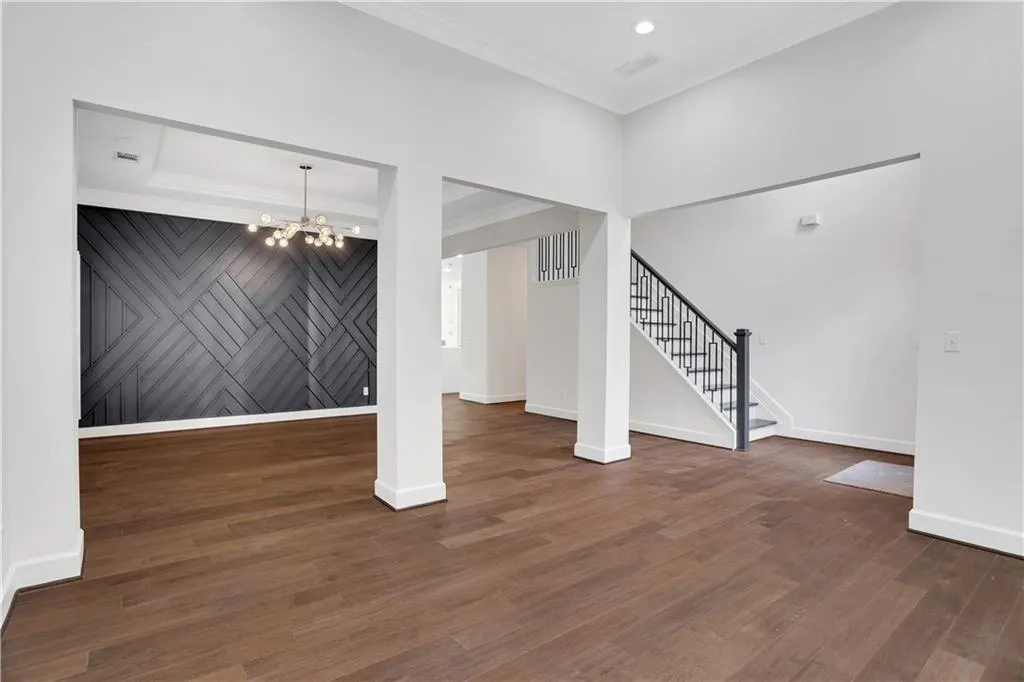 990 Lancaster Walk, Sandy Springs, Georgia 30328, 4 Bedrooms Bedrooms, ,3 BathroomsBathrooms,Residential,Sold,990 Lancaster Walk,7082727