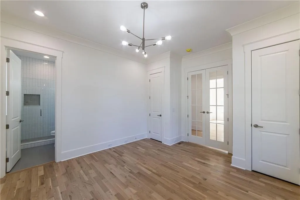 585 Sherwood Road Ne, Atlanta, Georgia 30324, 7 Bedrooms Bedrooms, ,5 BathroomsBathrooms,Residential,For Sale,585 Sherwood Road Ne,7546743