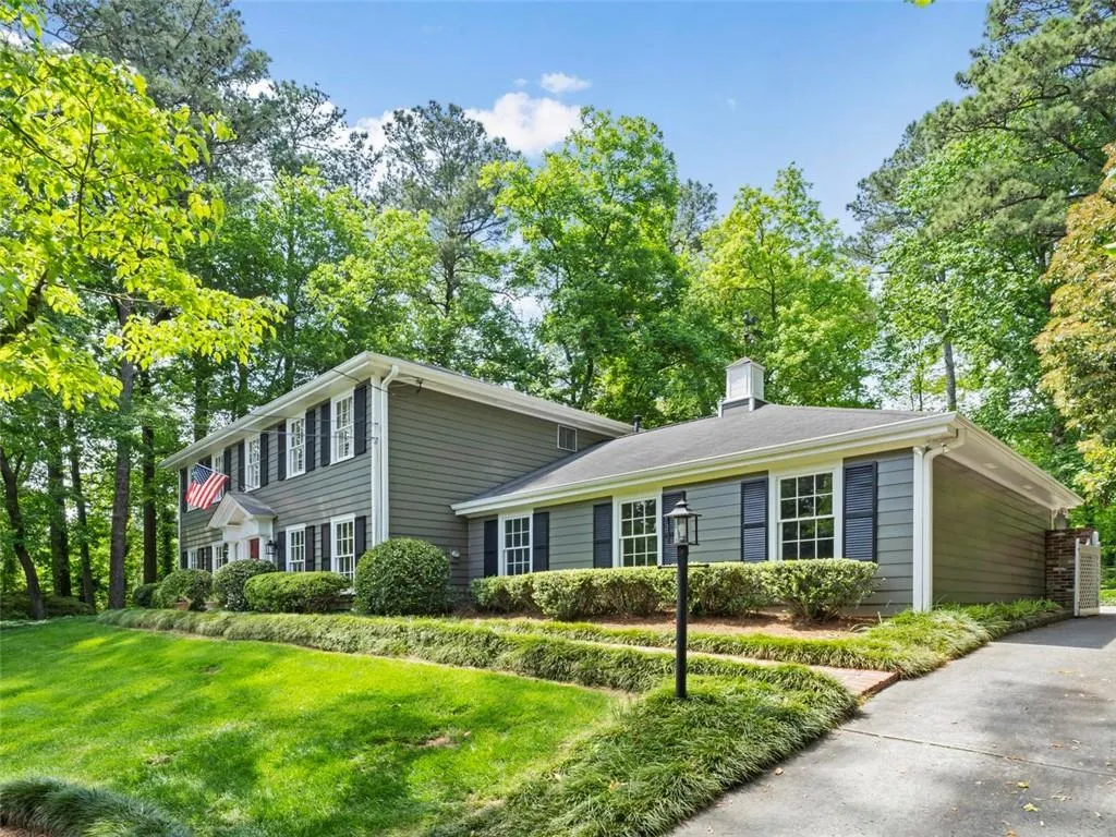 495 Clipper Trail, Sandy Springs, Georgia 30328, 4 Bedrooms Bedrooms, ,2 BathroomsBathrooms,Residential,Sold,495 Clipper Trail,6546303