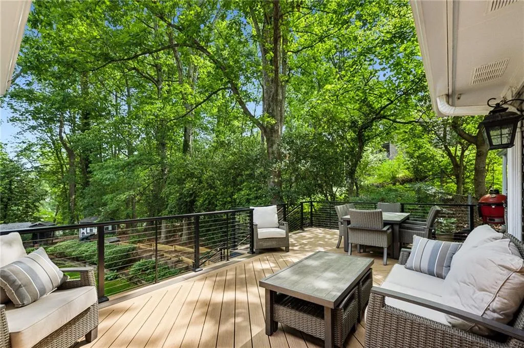 1130 Angelo Court Ne, Atlanta, Georgia 30319, 5 Bedrooms Bedrooms, ,4 BathroomsBathrooms,Residential,For Sale,1130 Angelo Court Ne,7575978