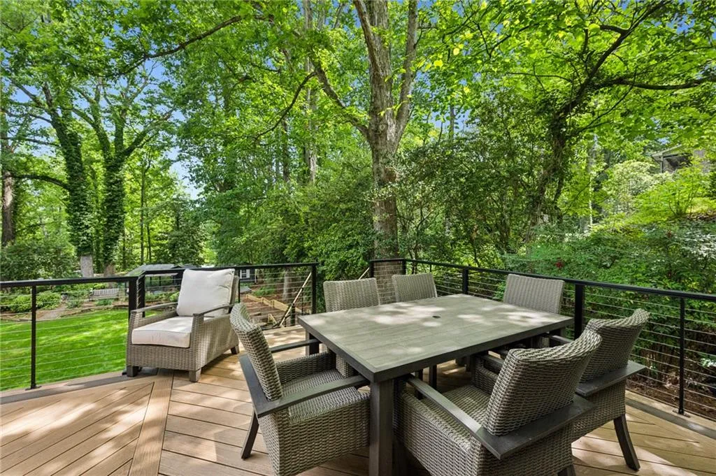 1130 Angelo Court Ne, Atlanta, Georgia 30319, 5 Bedrooms Bedrooms, ,4 BathroomsBathrooms,Residential,For Sale,1130 Angelo Court Ne,7575978