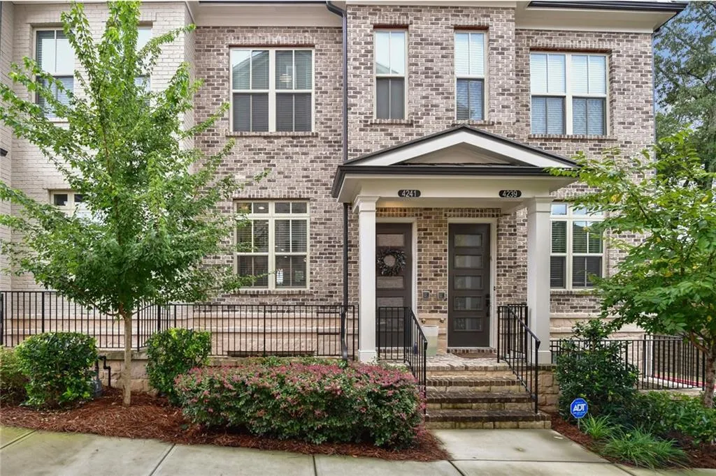 4241 Deming Circle, Sandy Springs, Georgia 30342, 2 Bedrooms Bedrooms, ,2 BathroomsBathrooms,Residential,Sold,4241 Deming Circle,6787232