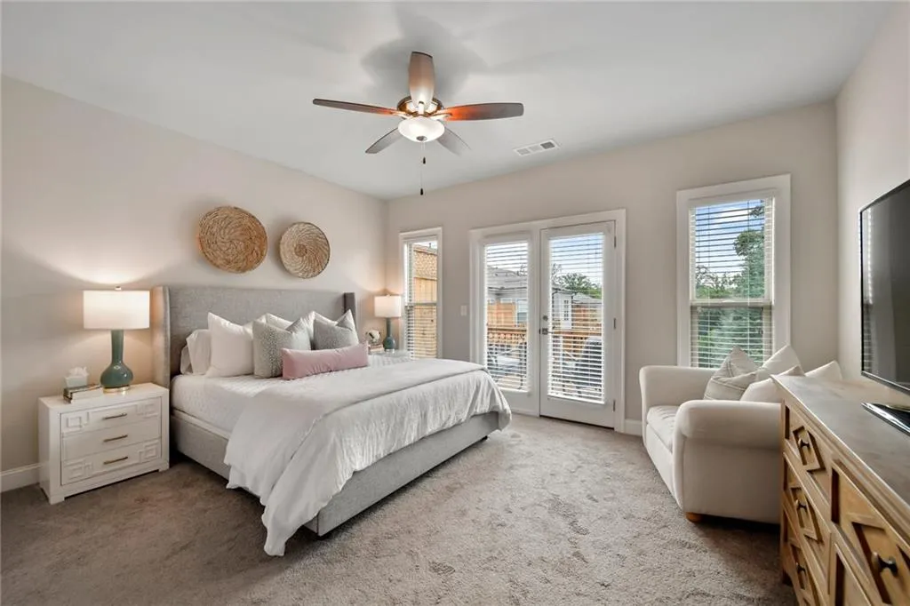4241 Deming Circle, Sandy Springs, Georgia 30342, 2 Bedrooms Bedrooms, ,2 BathroomsBathrooms,Residential,Sold,4241 Deming Circle,6787232