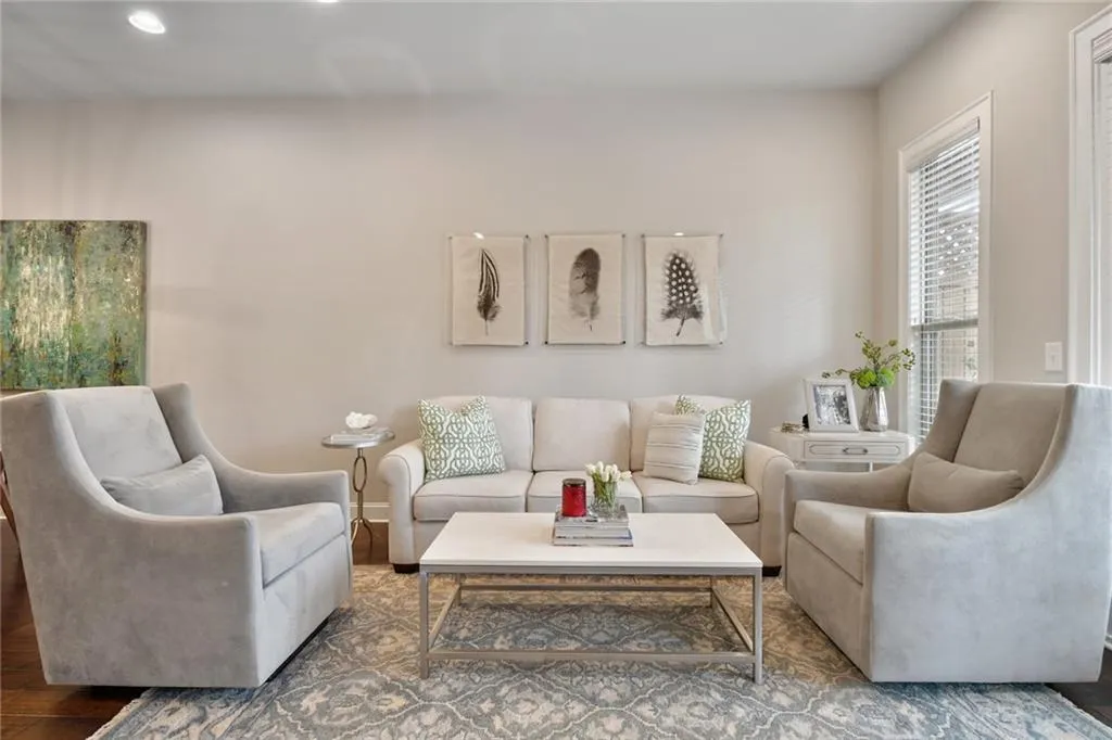 4241 Deming Circle, Sandy Springs, Georgia 30342, 2 Bedrooms Bedrooms, ,2 BathroomsBathrooms,Residential,Sold,4241 Deming Circle,6787232