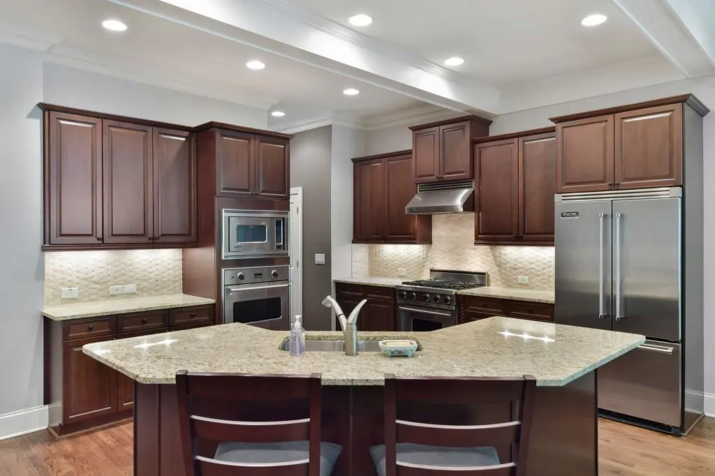 651 Lockton Place, Sandy Springs, Georgia 30342, 3 Bedrooms Bedrooms, ,3 BathroomsBathrooms,Residential,Sold,651 Lockton Place,6883516