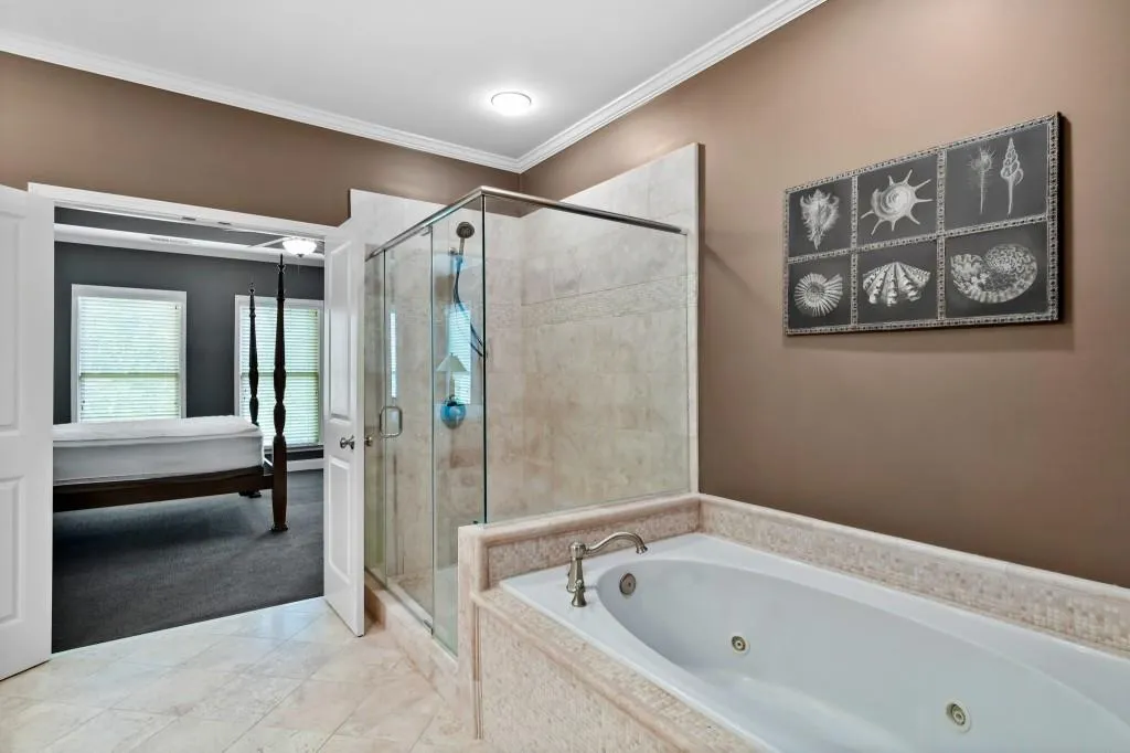 651 Lockton Place, Sandy Springs, Georgia 30342, 3 Bedrooms Bedrooms, ,3 BathroomsBathrooms,Residential,Sold,651 Lockton Place,6883516