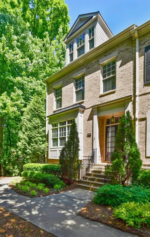 651 Lockton Place, Sandy Springs, Georgia 30342, 3 Bedrooms Bedrooms, ,3 BathroomsBathrooms,Residential,Sold,651 Lockton Place,6883516