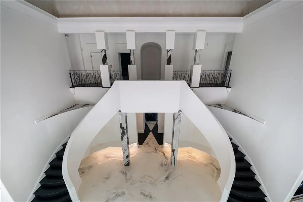 Stairway with ornamental molding