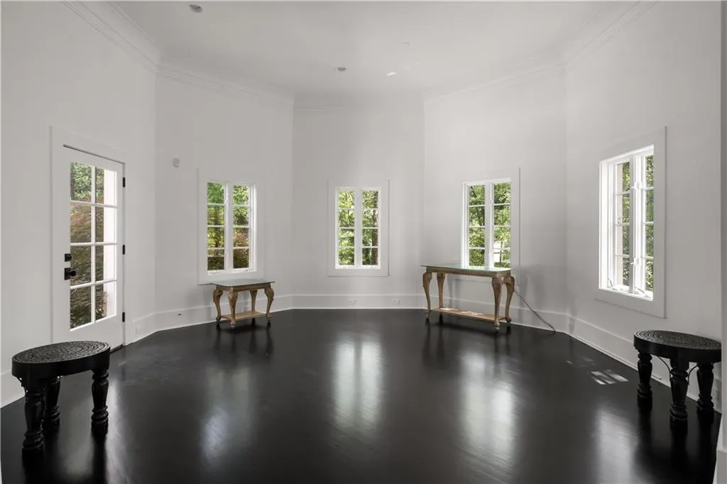 Atlanta, Georgia 30327, 8 Bedrooms Bedrooms, ,9 BathroomsBathrooms,Residential,For Sale,7600226