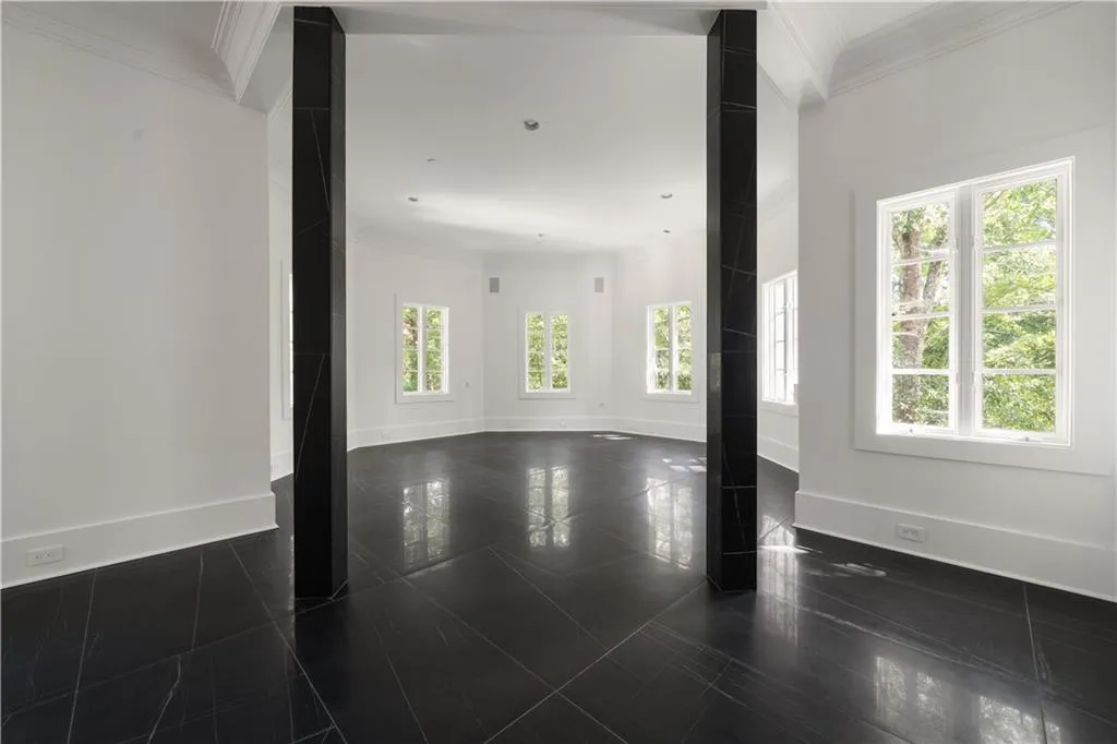 Atlanta, Georgia 30327, 8 Bedrooms Bedrooms, ,9 BathroomsBathrooms,Residential,For Sale,7600226