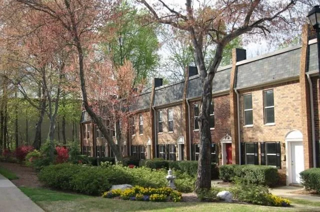 105 N River Drive Unit G, Atlanta, Georgia 30350, 2 Bedrooms Bedrooms, ,2 BathroomsBathrooms,Residential,Sold,105 N River Drive Unit G,5921929