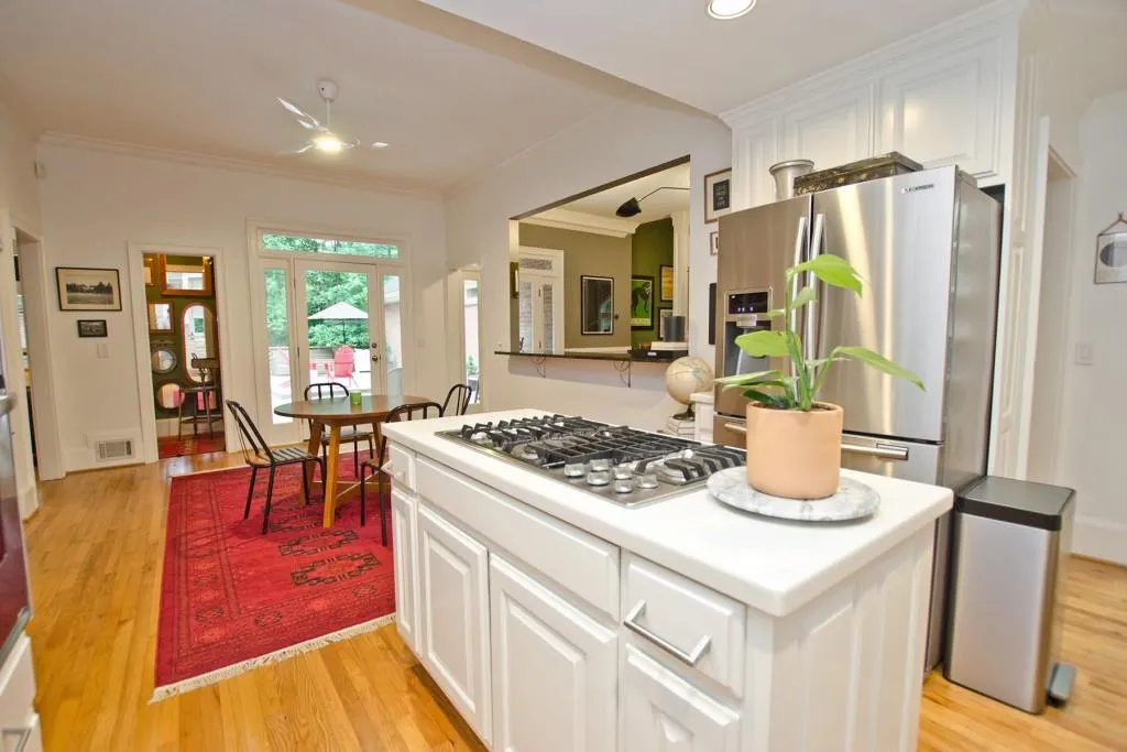 7015 Brandon Mill Road, Sandy Springs, Georgia 30328, 5 Bedrooms Bedrooms, ,4 BathroomsBathrooms,Residential,Sold,7015 Brandon Mill Road,6942114