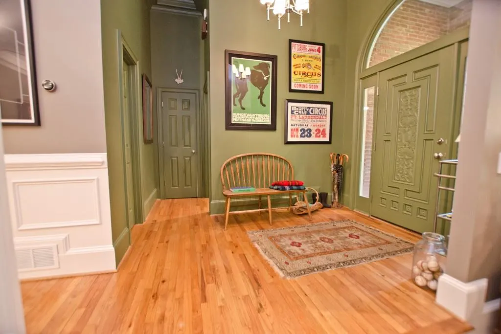 7015 Brandon Mill Road, Sandy Springs, Georgia 30328, 5 Bedrooms Bedrooms, ,4 BathroomsBathrooms,Residential,Sold,7015 Brandon Mill Road,6942114