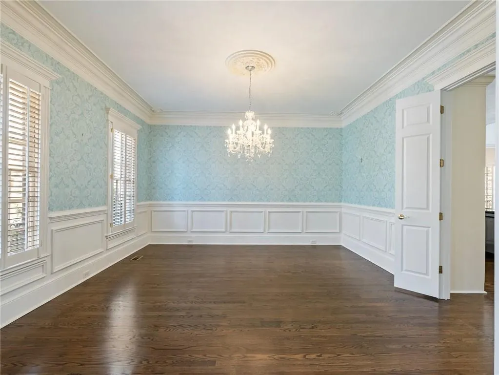 Dining room with lots of space.