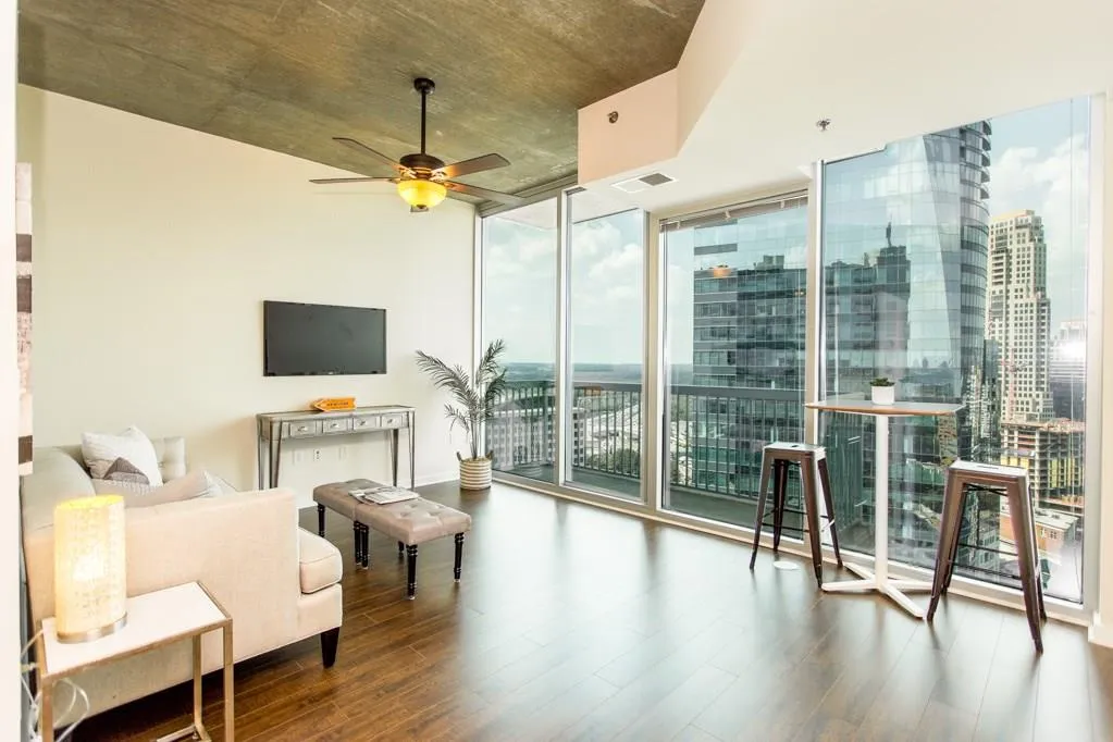 3324 Peachtree Road Ne Unit 2203, Atlanta, Georgia 30326, 1 Bedroom Bedrooms, ,1 BathroomBathrooms,Residential,Sold,3324 Peachtree Road Ne Unit 2203,6010331
