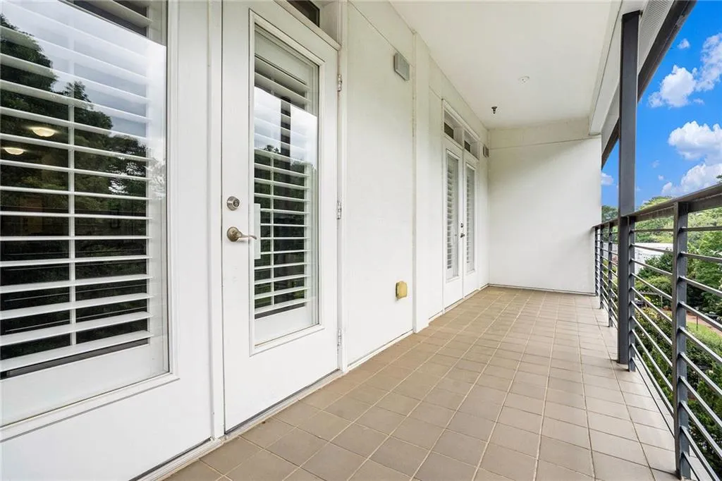 3655 Peachtree Road Ne Unit 401, Atlanta, Georgia 30319, 2 Bedrooms Bedrooms, ,2 BathroomsBathrooms,Residential,For Sale,3655 Peachtree Road Ne Unit 401,7617156