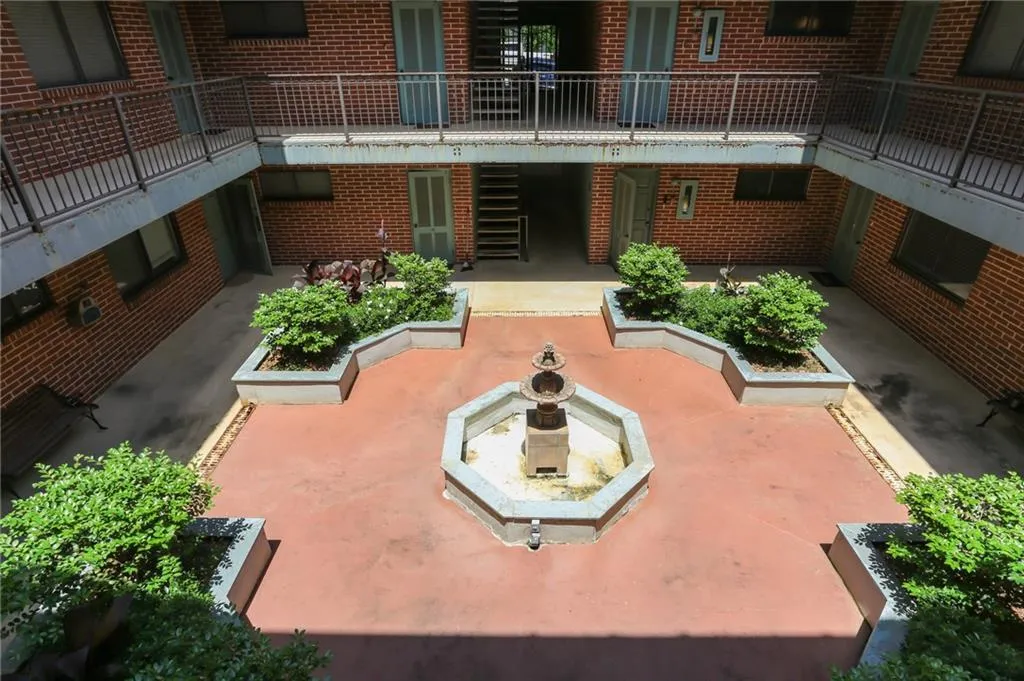 91 Rumson Road Ne Unit B25, Atlanta, Georgia 30305, 1 Bedroom Bedrooms, ,1 BathroomBathrooms,Residential,For Sale,91 Rumson Road Ne Unit B25,7582007