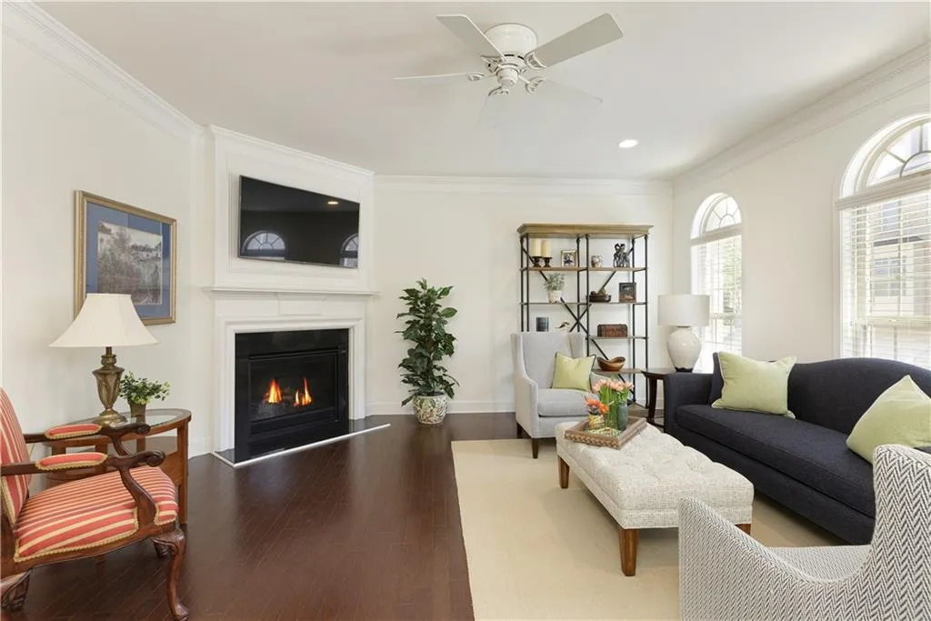 545 Sarabrook Place, Atlanta, Georgia 30342, 4 Bedrooms Bedrooms, ,3 BathroomsBathrooms,Residential,Sold,545 Sarabrook Place,7039810