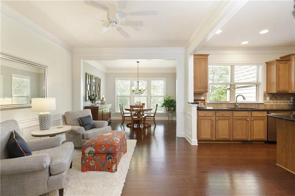 545 Sarabrook Place, Atlanta, Georgia 30342, 4 Bedrooms Bedrooms, ,3 BathroomsBathrooms,Residential,Sold,545 Sarabrook Place,7039810