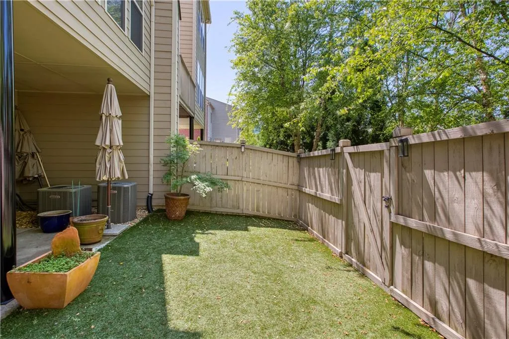545 Sarabrook Place, Atlanta, Georgia 30342, 4 Bedrooms Bedrooms, ,3 BathroomsBathrooms,Residential,Sold,545 Sarabrook Place,7039810