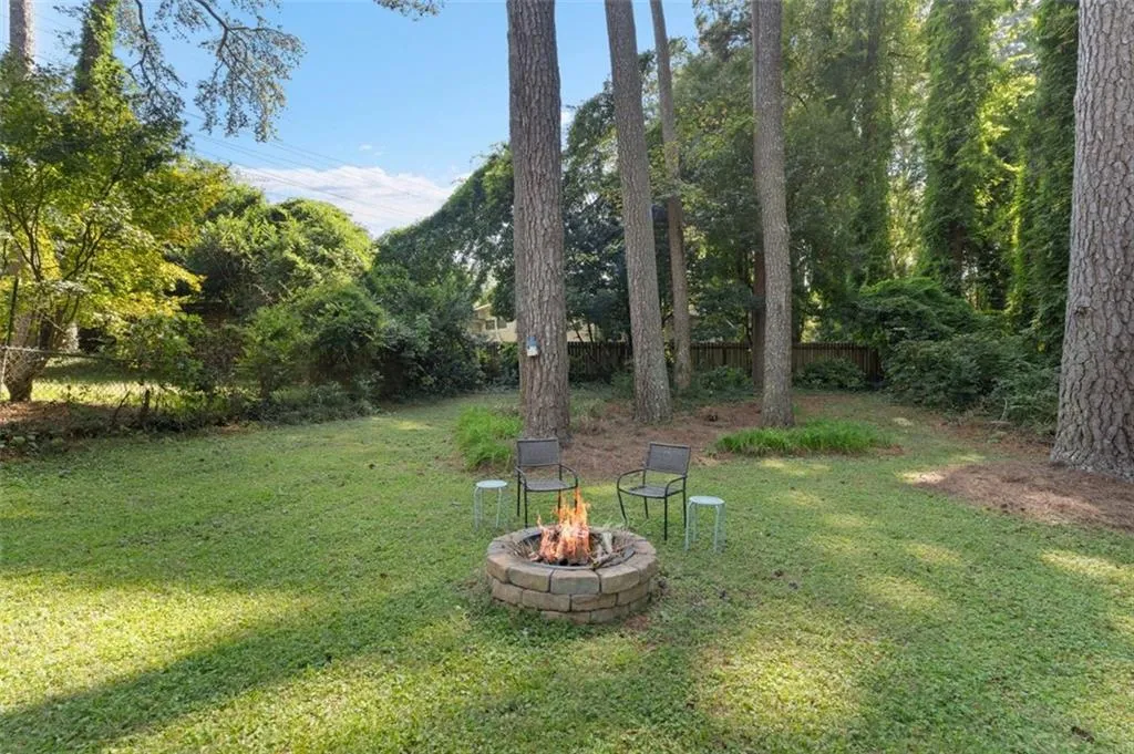1137 Kingsley Circle Ne, Atlanta, Georgia 30324, 3 Bedrooms Bedrooms, 0 ,2 BathroomsBathrooms,Residential,For Sale,1137 Kingsley Circle Ne,7855342