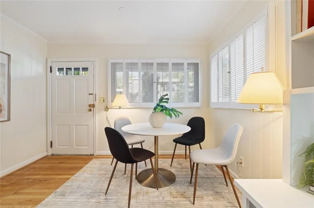 1137 Kingsley Circle Ne, Atlanta, Georgia 30324, 3 Bedrooms Bedrooms, 0 ,2 BathroomsBathrooms,Residential,For Sale,1137 Kingsley Circle Ne,7855342