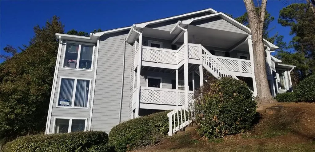 1302 Natchez Trace, Atlanta, Georgia 30350, 2 Bedrooms Bedrooms, ,1 BathroomBathrooms,Residential,Sold,1302 Natchez Trace,6660594