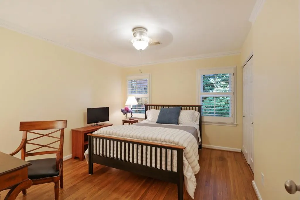 4689 High Point Road, Sandy Springs, Georgia 30342, 3 Bedrooms Bedrooms, ,2 BathroomsBathrooms,Residential,Sold,4689 High Point Road,6752417