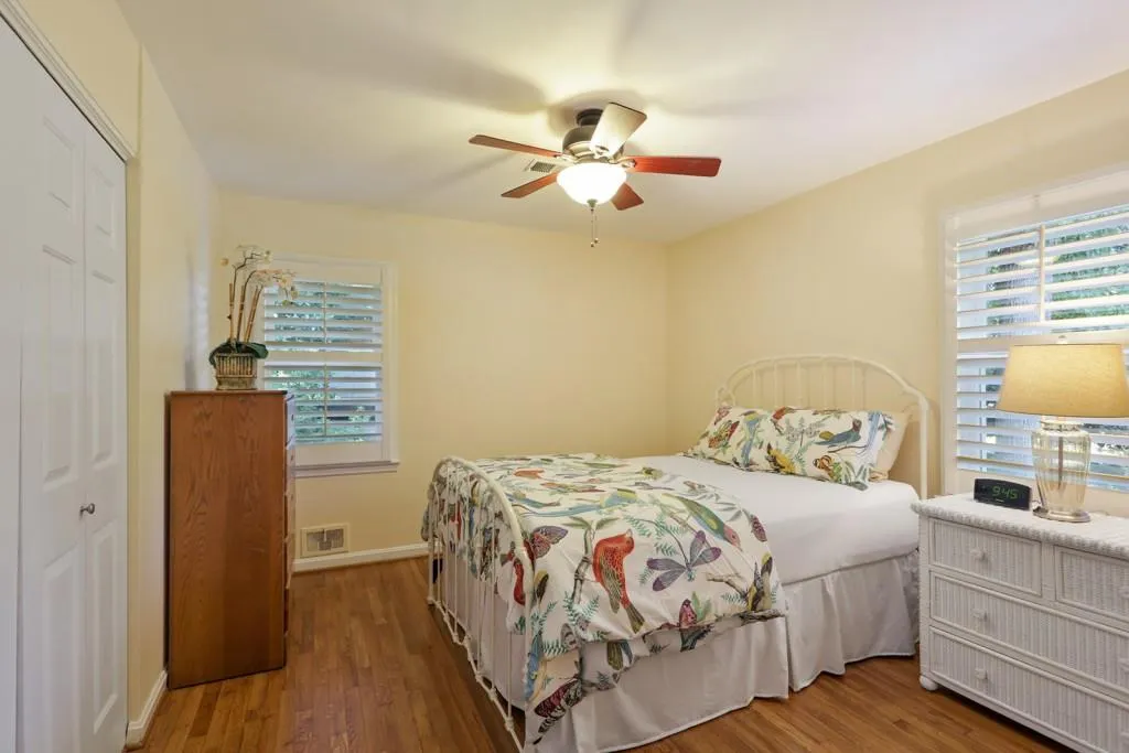 4689 High Point Road, Sandy Springs, Georgia 30342, 3 Bedrooms Bedrooms, ,2 BathroomsBathrooms,Residential,Sold,4689 High Point Road,6752417