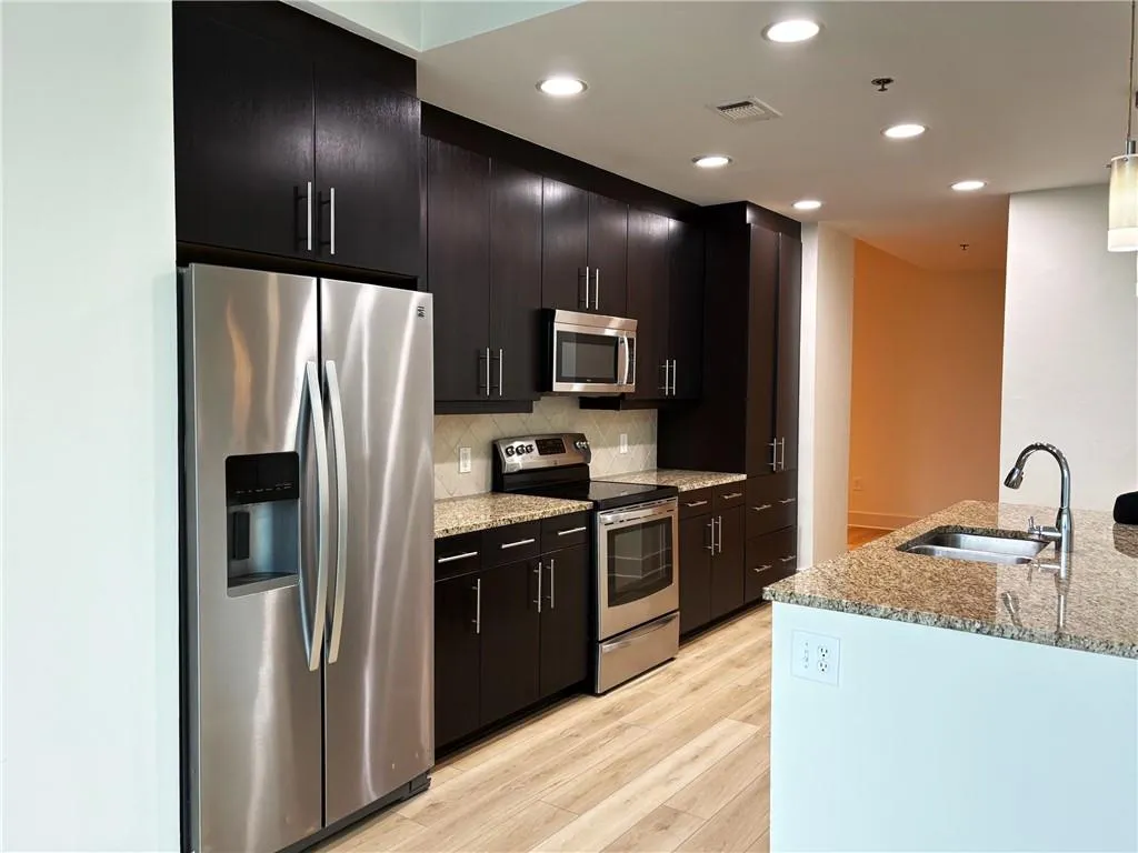 1080 Peachtree Street Ne Unit 2904, Atlanta, Georgia 30309, 2 Bedrooms Bedrooms, ,2 BathroomsBathrooms,Residential,For Sale,1080 Peachtree Street Ne Unit 2904,7675619