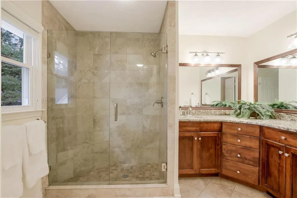 6785 Hunters Trace Circle, Sandy Springs, Georgia 30328, 5 Bedrooms Bedrooms, ,3 BathroomsBathrooms,Residential,Sold,6785 Hunters Trace Circle,6780611