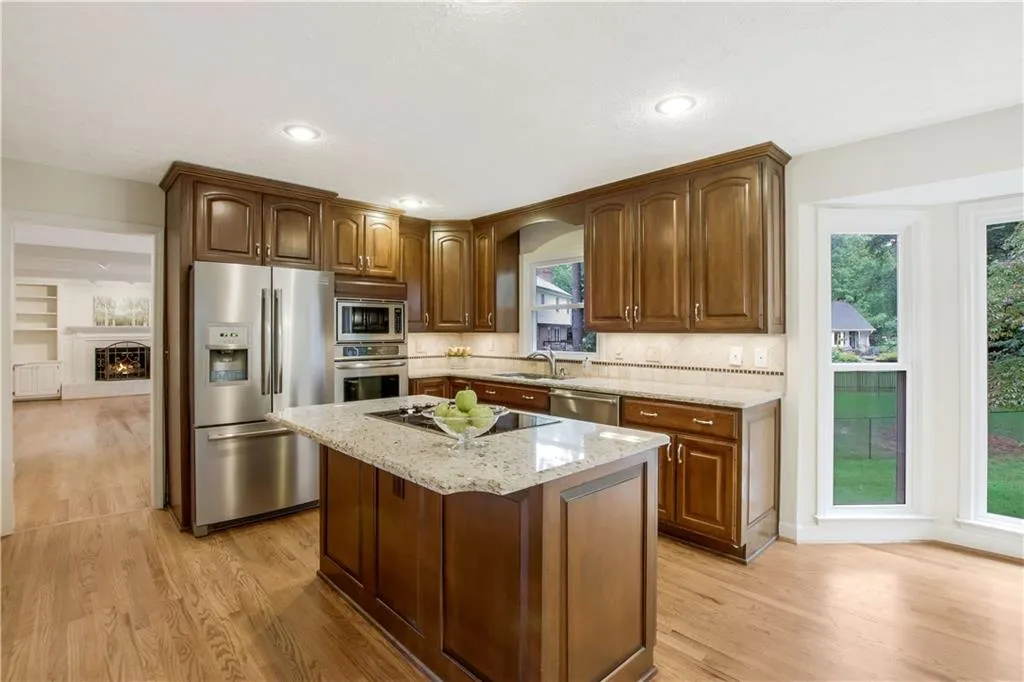 6785 Hunters Trace Circle, Sandy Springs, Georgia 30328, 5 Bedrooms Bedrooms, ,3 BathroomsBathrooms,Residential,Sold,6785 Hunters Trace Circle,6780611