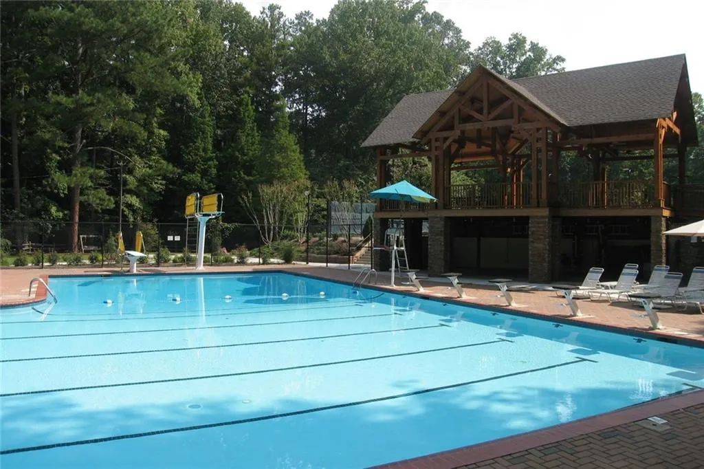 6785 Hunters Trace Circle, Sandy Springs, Georgia 30328, 5 Bedrooms Bedrooms, ,3 BathroomsBathrooms,Residential,Sold,6785 Hunters Trace Circle,6780611