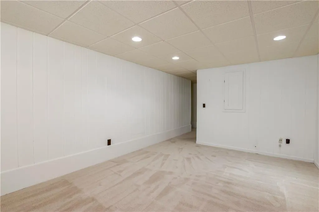 6785 Hunters Trace Circle, Sandy Springs, Georgia 30328, 5 Bedrooms Bedrooms, ,3 BathroomsBathrooms,Residential,Sold,6785 Hunters Trace Circle,6780611