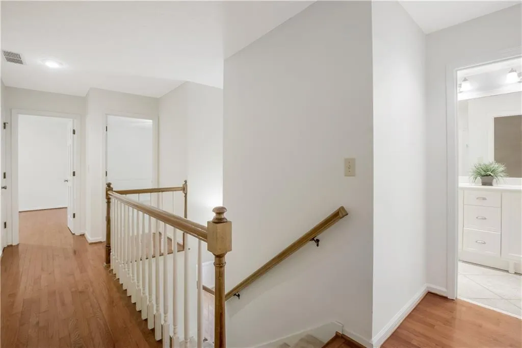 6785 Hunters Trace Circle, Sandy Springs, Georgia 30328, 5 Bedrooms Bedrooms, ,3 BathroomsBathrooms,Residential,Sold,6785 Hunters Trace Circle,6780611