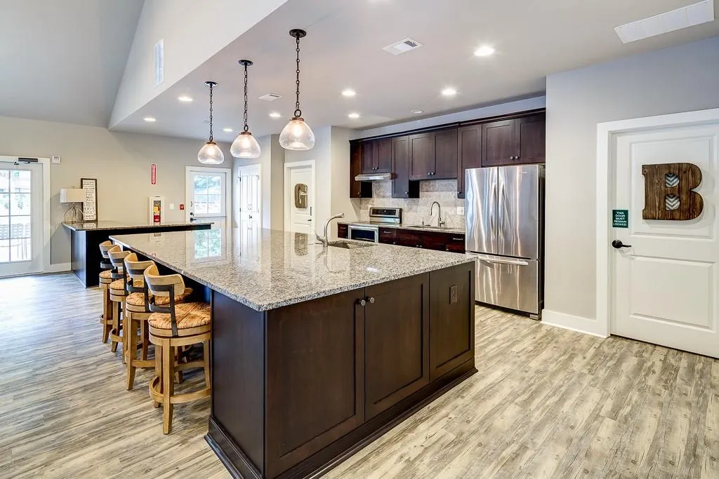 6785 Hunters Trace Circle, Sandy Springs, Georgia 30328, 5 Bedrooms Bedrooms, ,3 BathroomsBathrooms,Residential,Sold,6785 Hunters Trace Circle,6780611