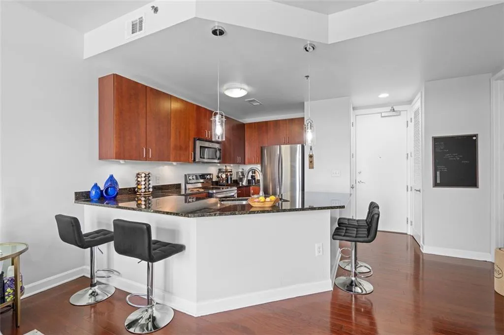 711 Cosmopolitan Drive Ne Unit 625, Atlanta, Georgia 30324, 1 Bedroom Bedrooms, ,1 BathroomBathrooms,Residential,For Sale,711 Cosmopolitan Drive Ne Unit 625,7592608