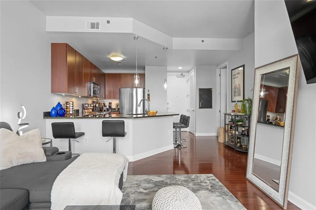711 Cosmopolitan Drive Ne Unit 625, Atlanta, Georgia 30324, 1 Bedroom Bedrooms, ,1 BathroomBathrooms,Residential,For Sale,711 Cosmopolitan Drive Ne Unit 625,7592608