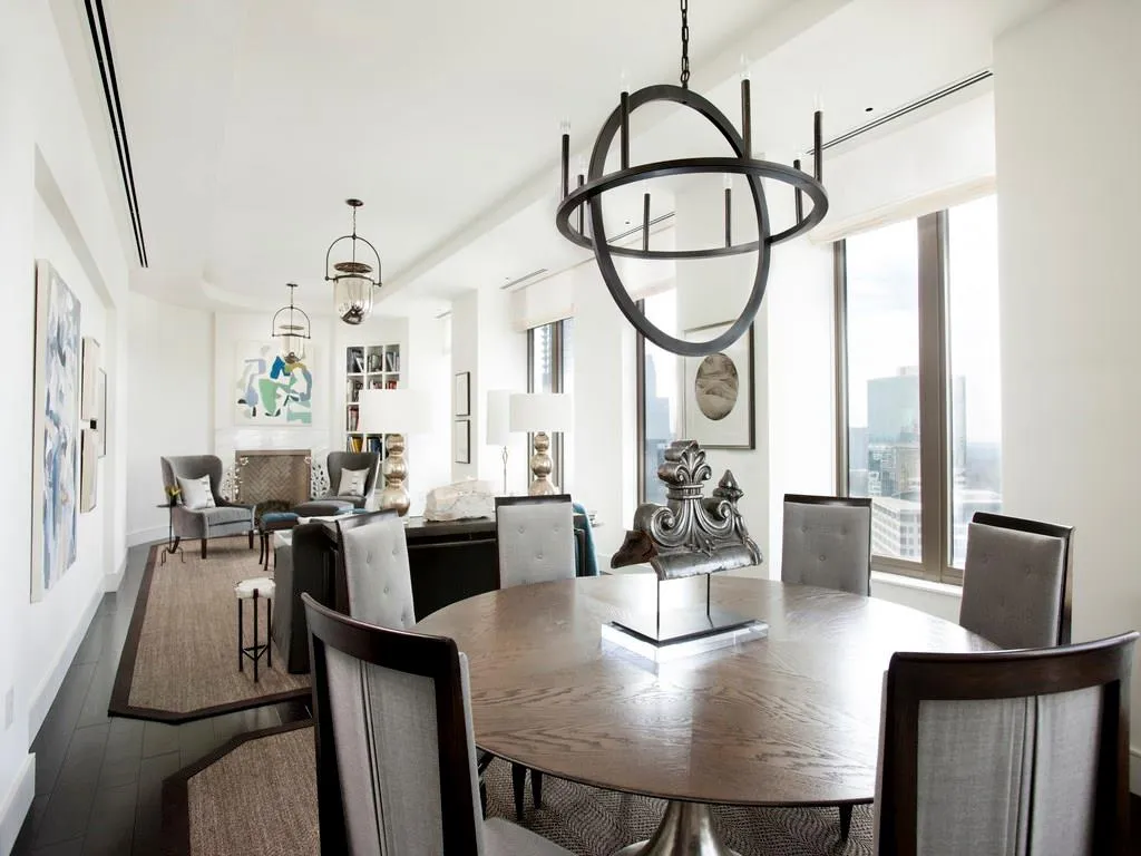 3376 Peachtree Road Unit 38a, Atlanta, Georgia 30326, 2 Bedrooms Bedrooms, ,2 BathroomsBathrooms,Residential,Sold,3376 Peachtree Road Unit 38a,5515295