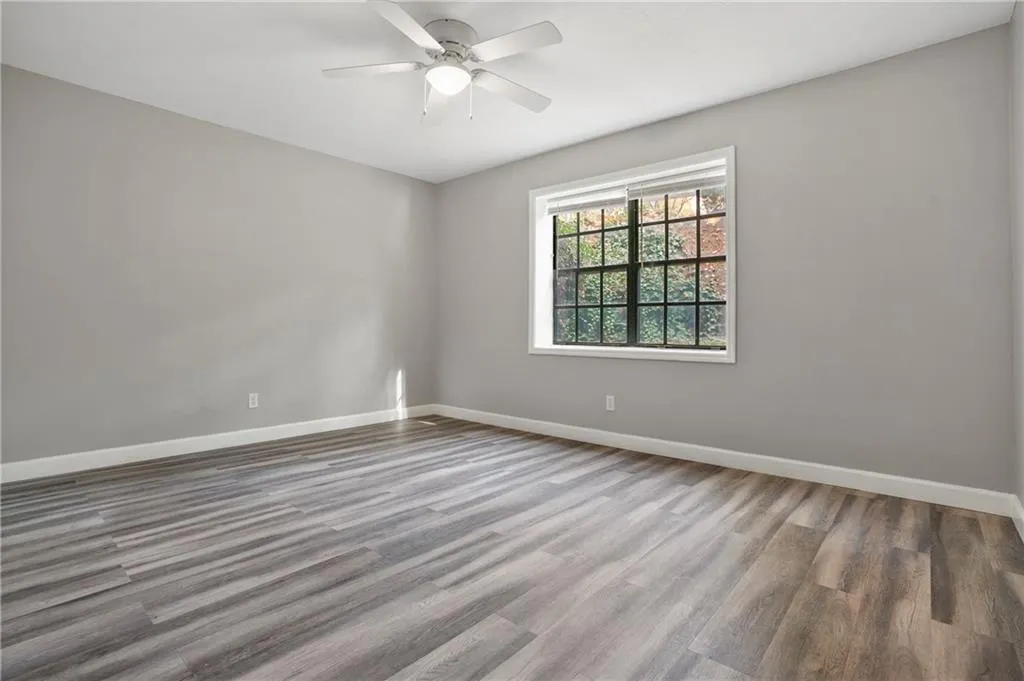 325 Winding River Drive Unit F, Sandy Springs, Georgia 30350, 2 Bedrooms Bedrooms, ,2 BathroomsBathrooms,Residential,Sold,325 Winding River Drive Unit F,6969721