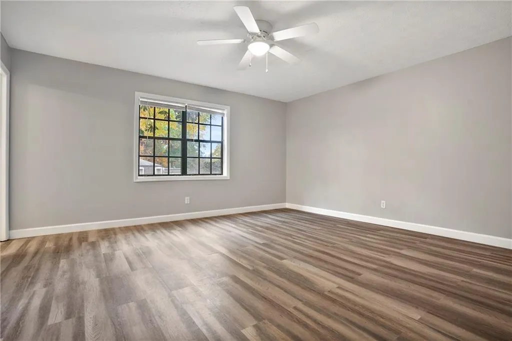 325 Winding River Drive Unit F, Sandy Springs, Georgia 30350, 2 Bedrooms Bedrooms, ,2 BathroomsBathrooms,Residential,Sold,325 Winding River Drive Unit F,6969721