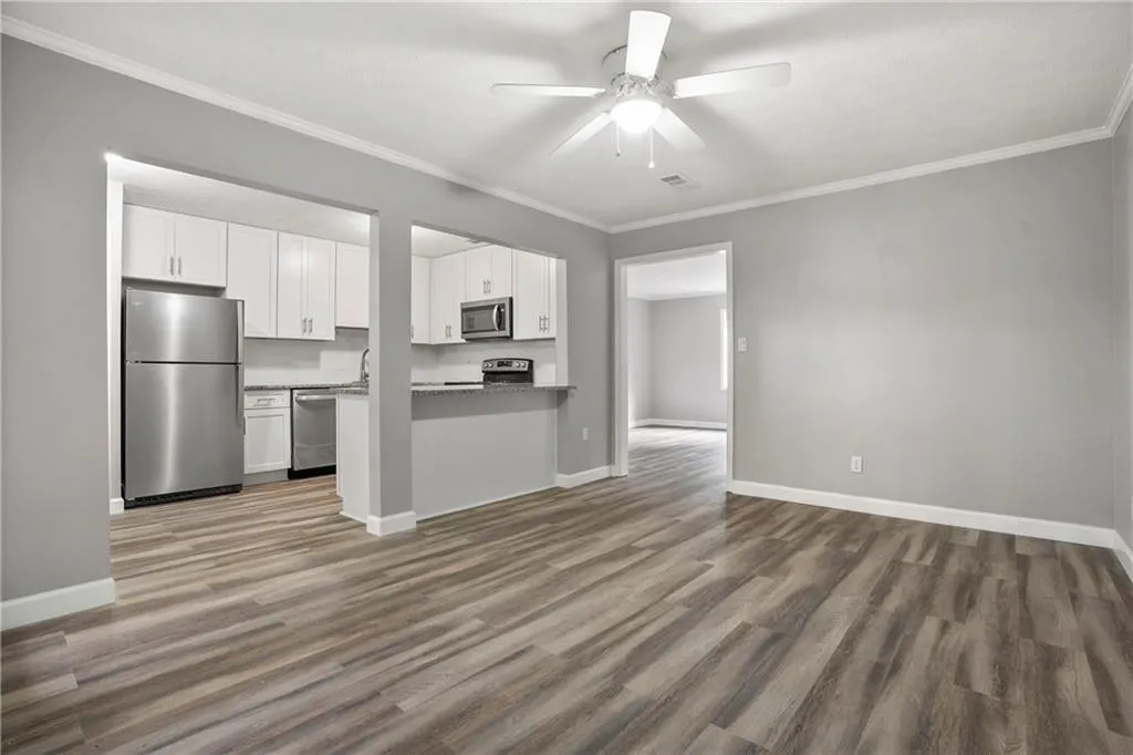 325 Winding River Drive Unit F, Sandy Springs, Georgia 30350, 2 Bedrooms Bedrooms, ,2 BathroomsBathrooms,Residential,Sold,325 Winding River Drive Unit F,6969721