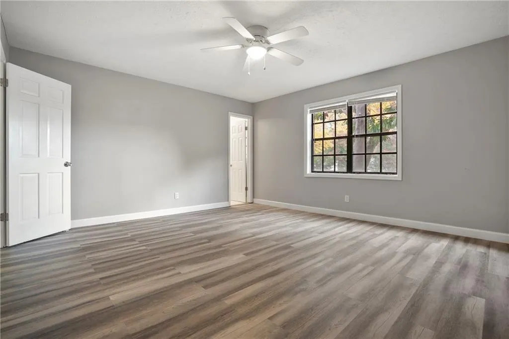 325 Winding River Drive Unit F, Sandy Springs, Georgia 30350, 2 Bedrooms Bedrooms, ,2 BathroomsBathrooms,Residential,Sold,325 Winding River Drive Unit F,6969721